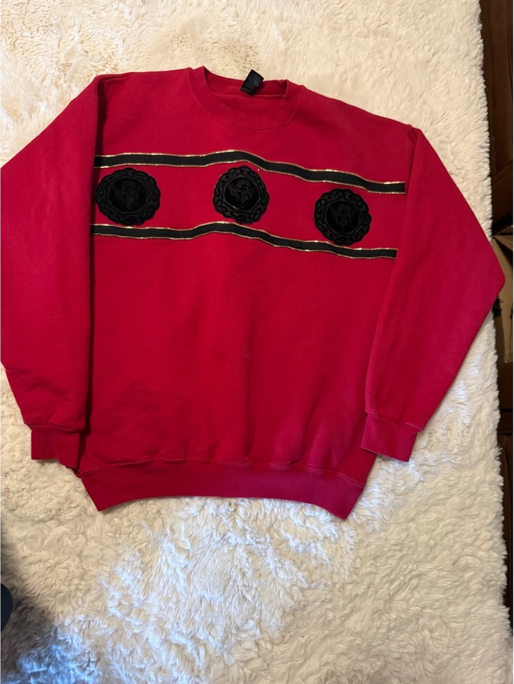 Red Cherub Embellished Crewneck Sweatshirt – Medium
